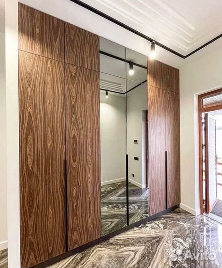 Шкаф распашной на заказ