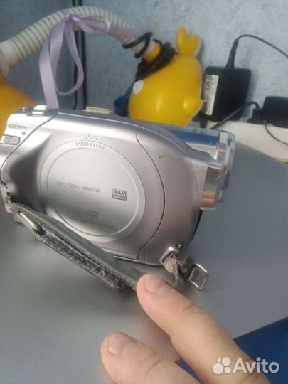 Видеокамера panasonic vdr-d300