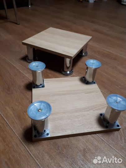 Подставка для цветов напольная на ножках