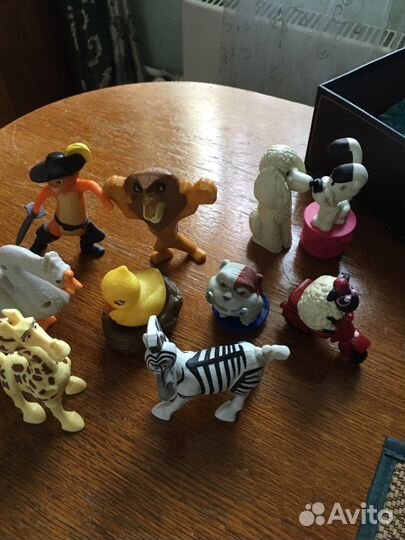 Герои из различных мультфильмов