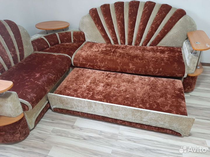 Диван угловой