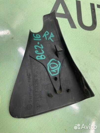 Накладка двери Volkswagen Touareg 7L рест. 2 2008