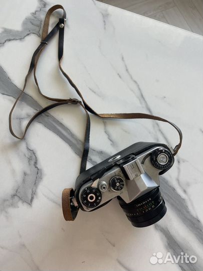 Пленочный фотоаппарат зенит
