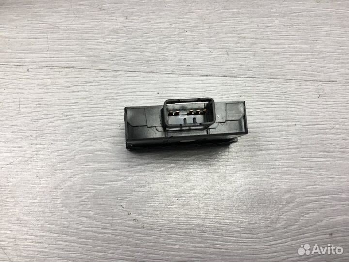 Кнопка выключатель Ssangyong Rexton 2.9 2003