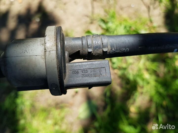 Клапан вентиляции топливного бака VAG