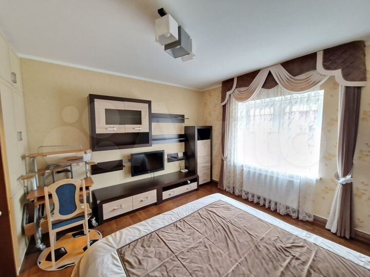 2-к. квартира, 70 м², 4/5 эт.