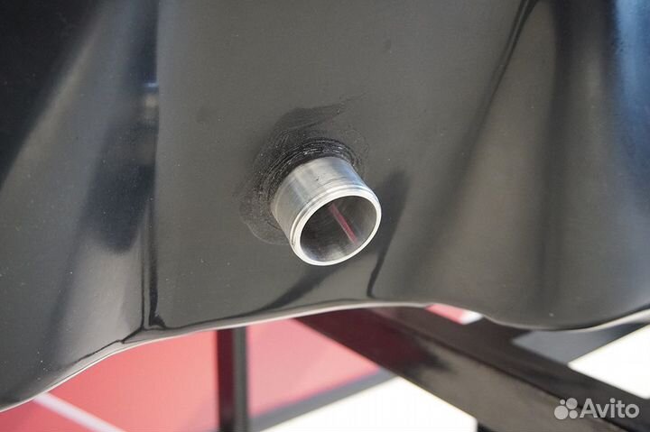 Бак Mitsubishi Pajero 3 из композита с трубками