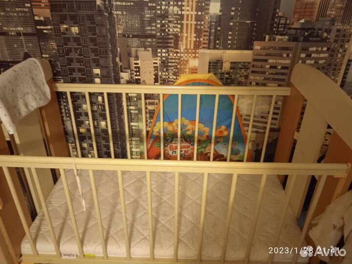 Продаю кровать детскую