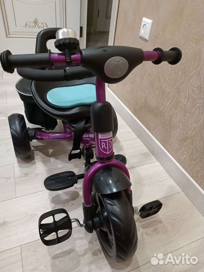 Детский трехколесный велосипед новый