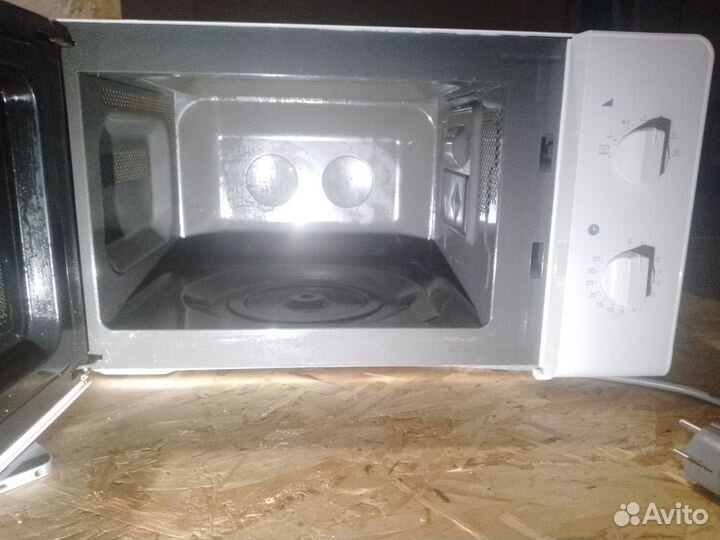 Микроволновка бу рабочая