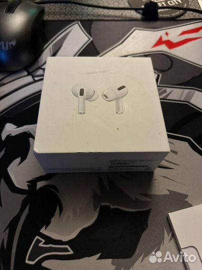 Наушники apple airpods pro правый