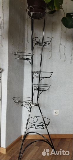 Подставка для цветов напольная