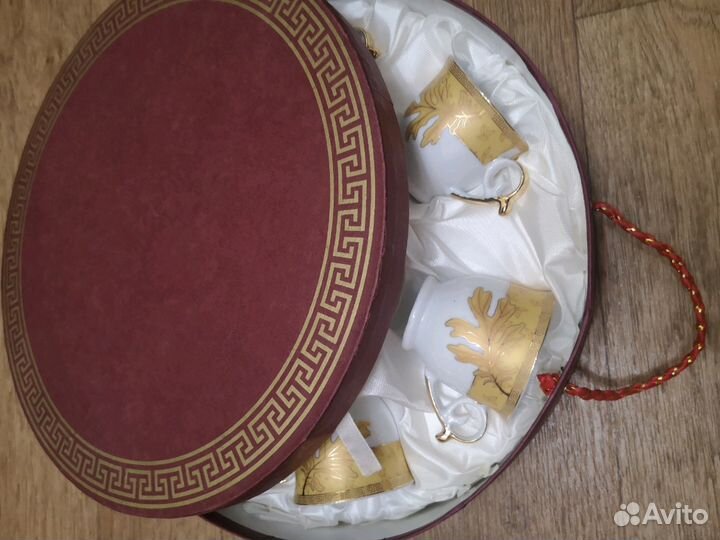 Набор кофейный (чашки, блюда)