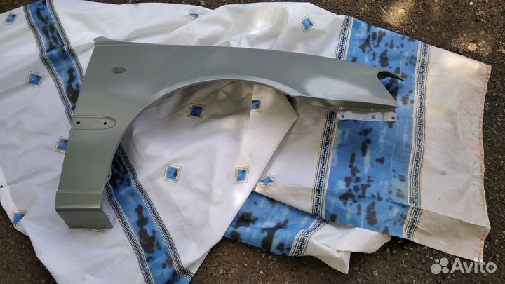 Новое правое крыло hyundai accent