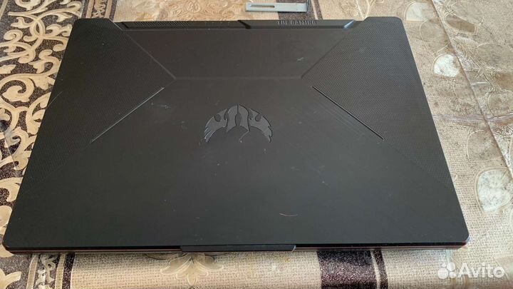 Asus tuf gaming FX506LI-HN012T