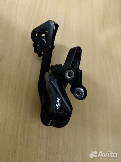 Задний переключатель Shimano XT t8000 10S