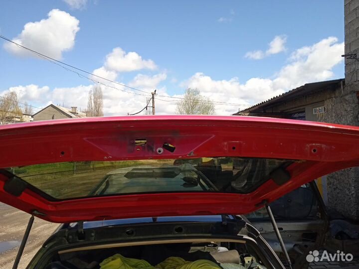 Двери пассата в4