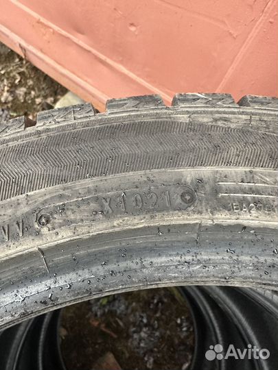 Dunlop Winter Maxx WM02 235/45 R18 94T