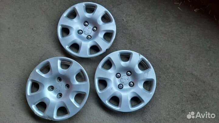 Колпак Peugeot Partner R15