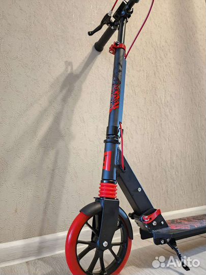 Самокат складной новый на больших колёсах