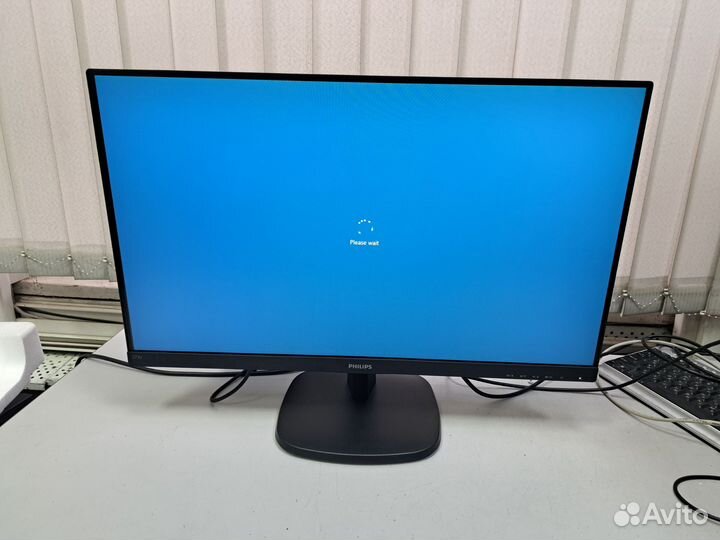 Монитор Philips 273V7qdab