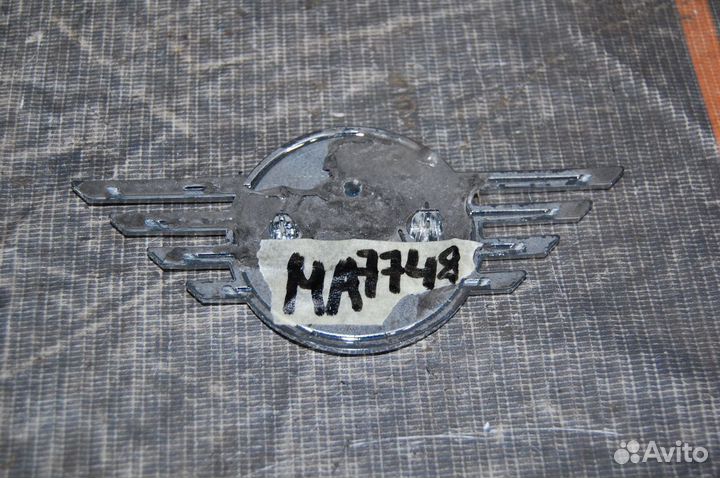 Эмблема капота - mini Hatch F55 F56