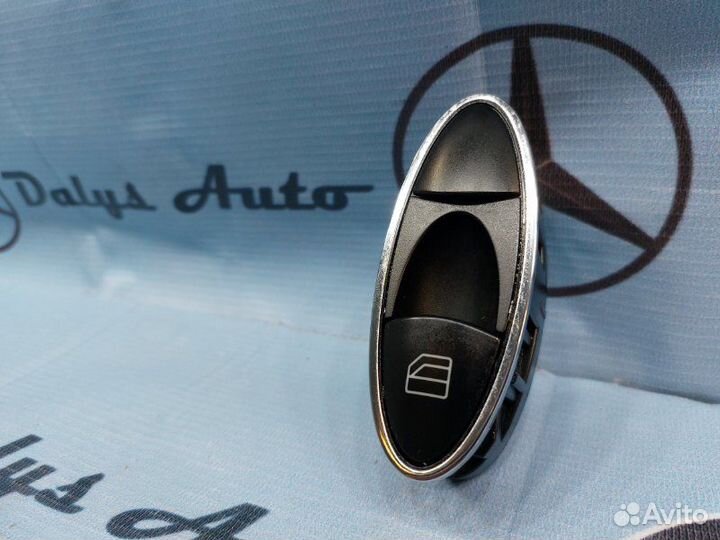 Кнопка стеклоподъемника задняя Mercedes-Benz