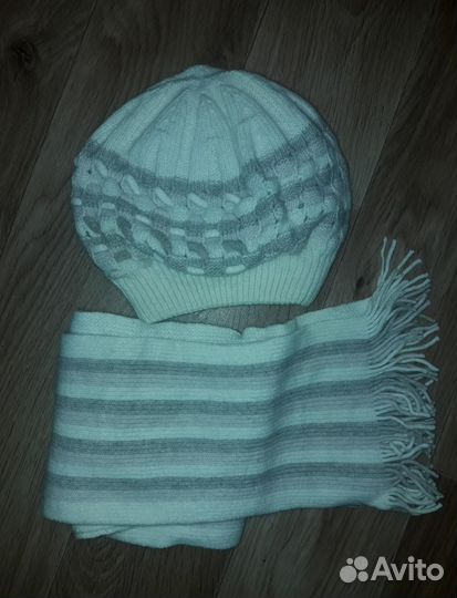 Комплект шапка и шарф женский