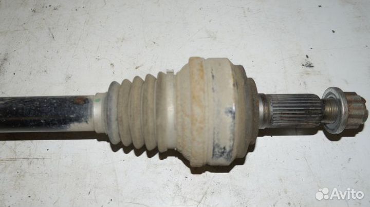 Привод задний правый 7P0501201F VW Touareg 10-18