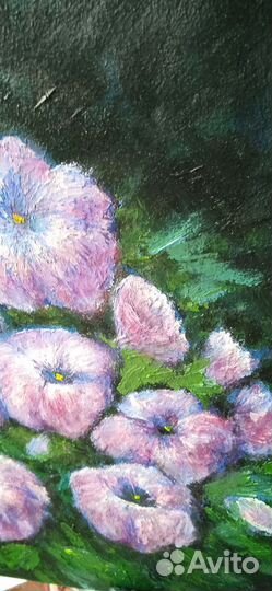 Картина маслом Петуньи в вечернем саду