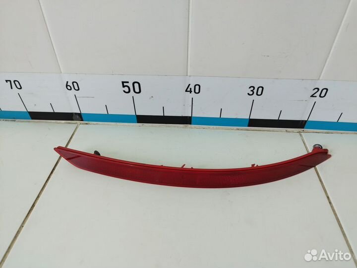 Отражатель в бампер задний левый Elantra 2016-2020