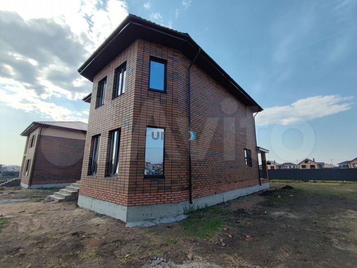 Дом 170 м² на участке 6 сот.