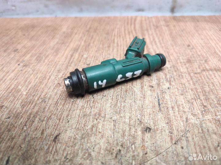 Форсунка инжекторная электрическая toyota Coroll