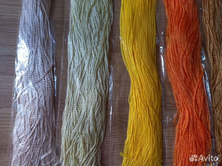 Прямое зизи, косички, новые, в ассортименте