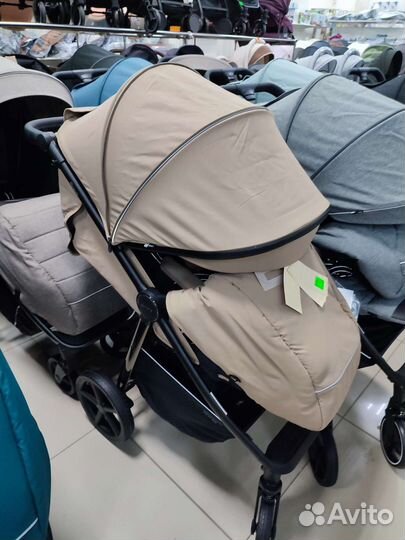 Детские коляски. Прогулка. Каррелло