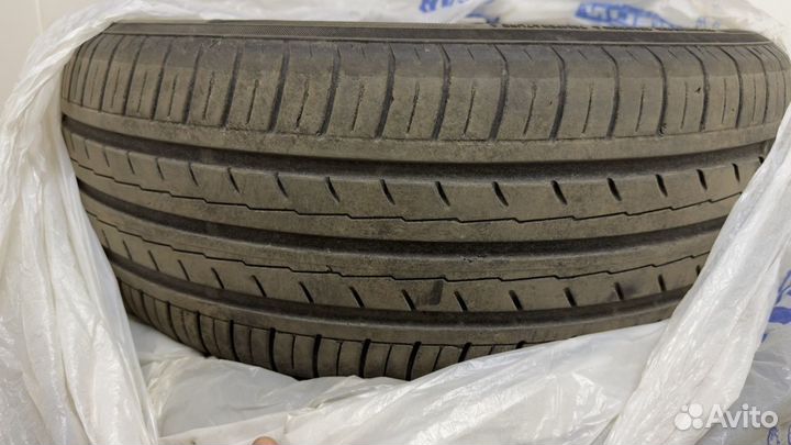 Yokohama Bluearth ES32 215/60 R16