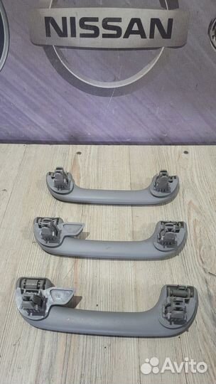 Ручка потолка Потолочная Nissan primera P12 Лев, П