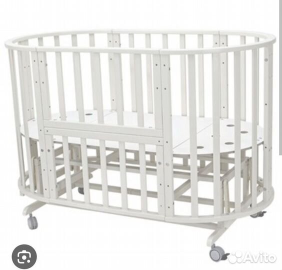 Кровать с маятником