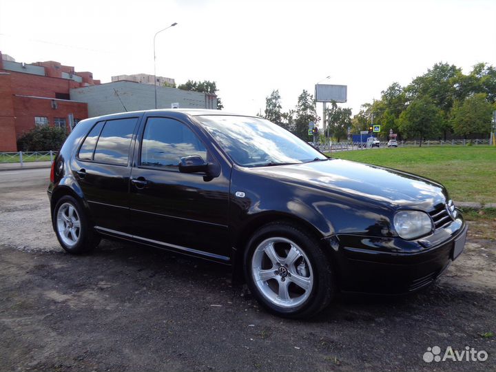 Volkswagen Golf 1.6 AT, 2003, 224 000 км