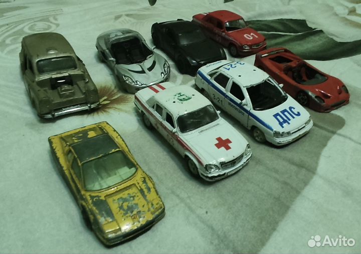 Металлические машинки