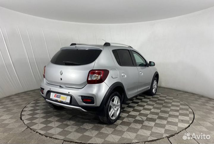 Renault Sandero Stepway 1.6 МТ, 2015, 107 750 км