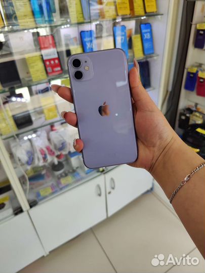 Телефон iPhone 11 256gb