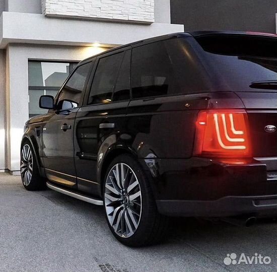 Задние фонари Glohh red на Range Rover Sport L320