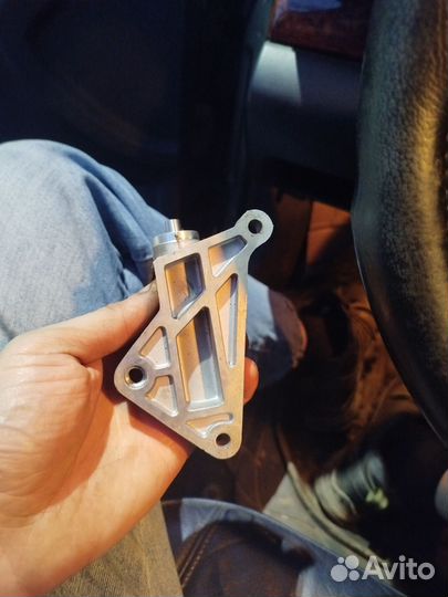 Натяжитель ролика ремня грм vag