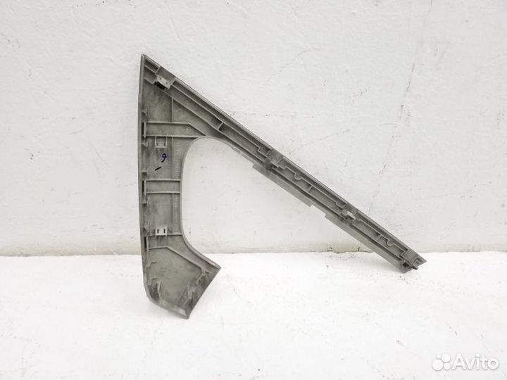 Накладка обшивки двери передней левой Toyota Land