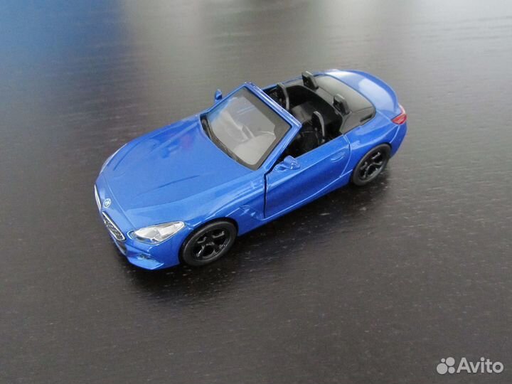 Модель BMW Z 4 M