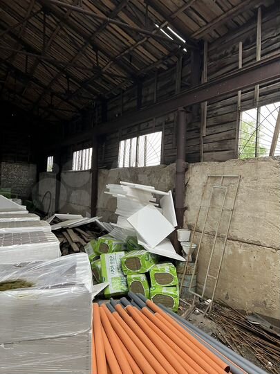 Гараж, > 30 м²