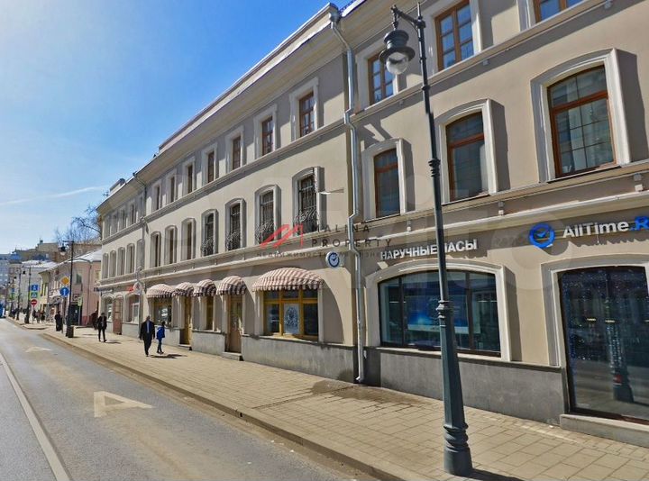 Продам торговое помещение, 287 м²