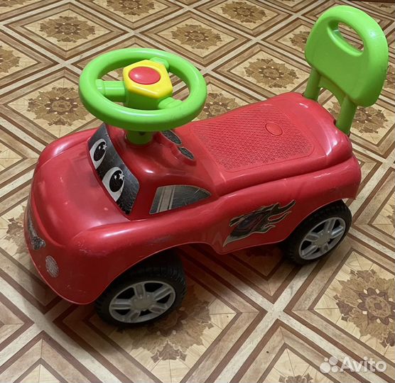 Машинка каталка толокар