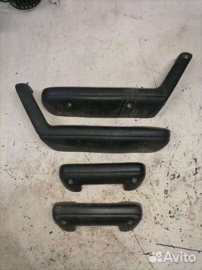 Ручка двери внутренняя Mazda 323 BF